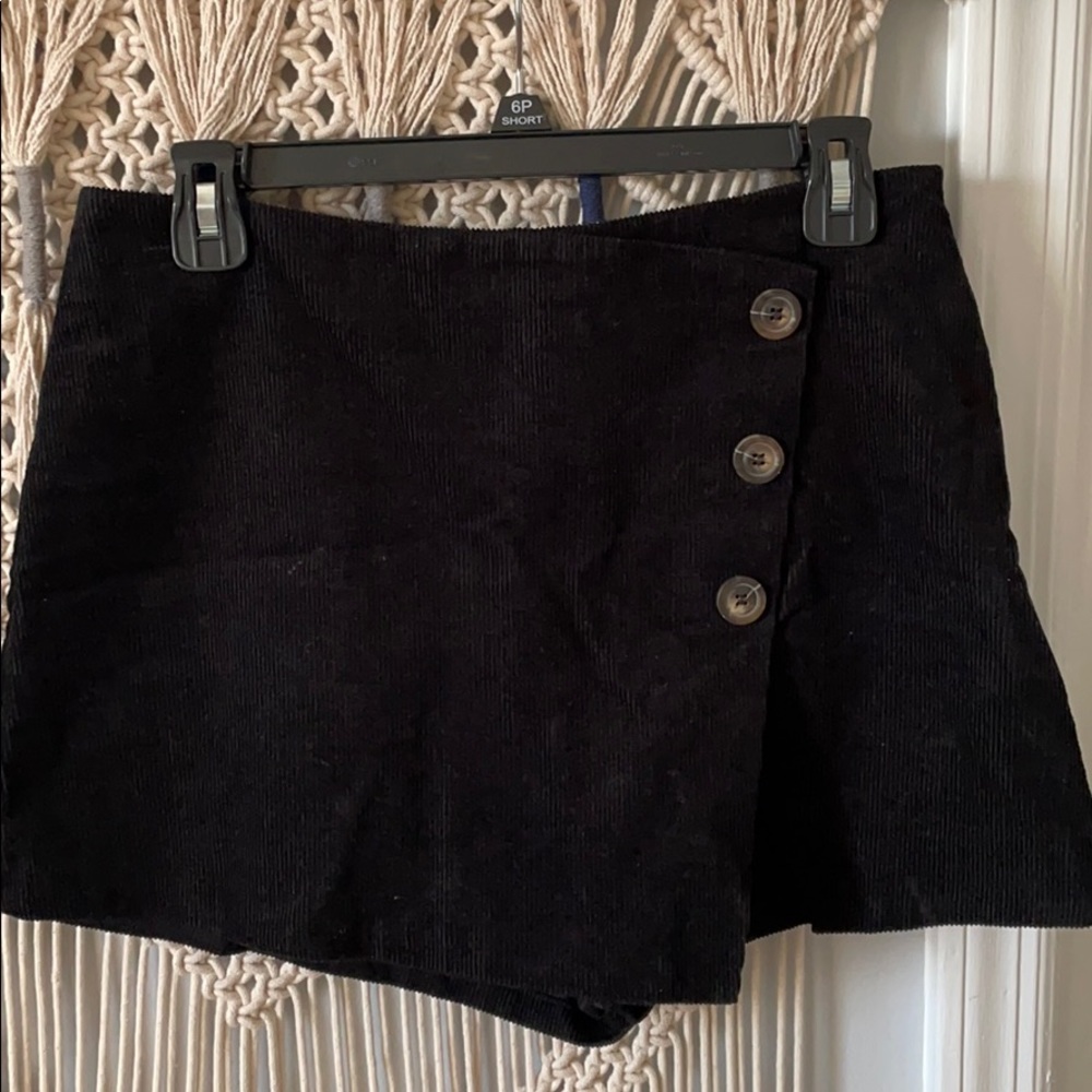Skort